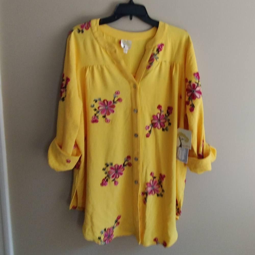 Women's Fig and Flower Yellow Boho-Style Tunic with Embroidered Flowers 2X NWTs